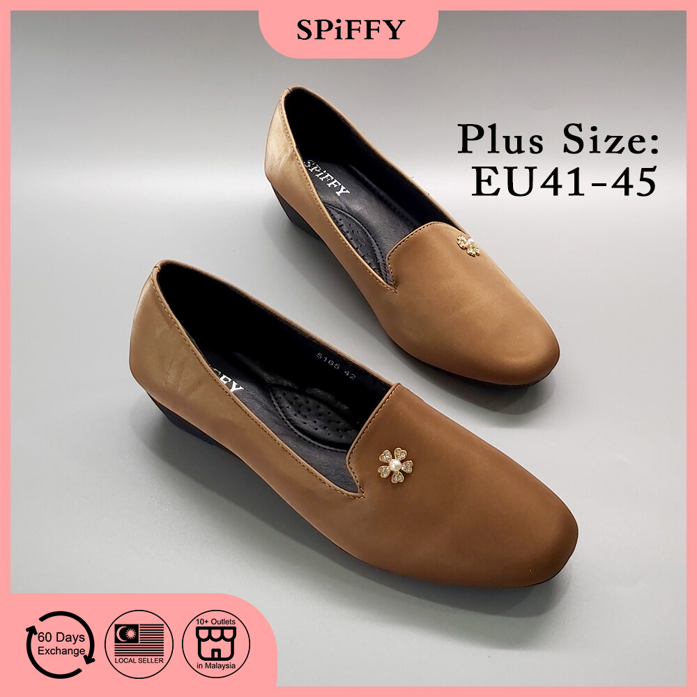 comfortable closed toe shoes