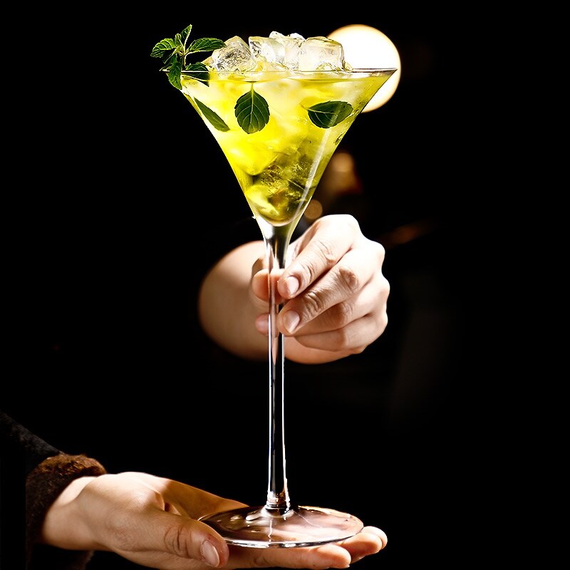 Dry Martini Glass Manhattan แก้วไวน์ Goblet Clear Crystal Glass Flared