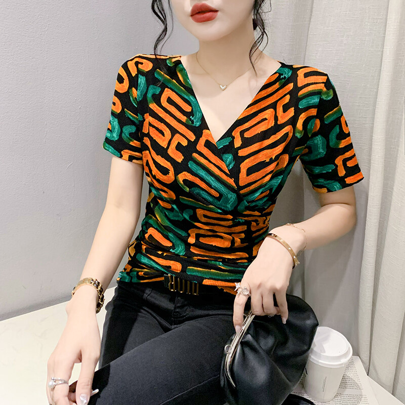 YIMEI Áo Thun Nữ Quảng Châu Đẹp 2023 Ngắn Tay Mùa Hè Mới Áo Nữ Thiết Kế Ôm Sát Cổ Chữ V Gợi Cảm
