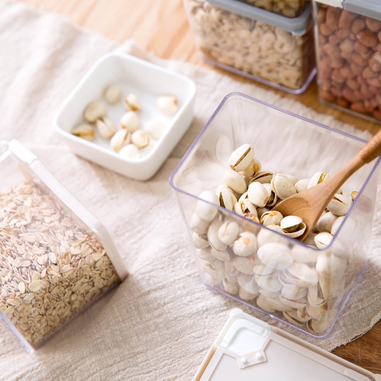 CNMF High-Capacity Moth-Proof Moisture-Proof Sealed Cereal Storage Box