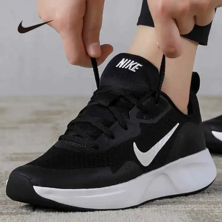 nike low top casual shoes