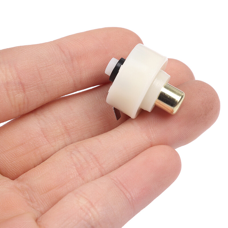 [shangtanpu] 3pcs/lot C8 Flashlight Switch Strong Light Electric Torch Tail Switch For Q5