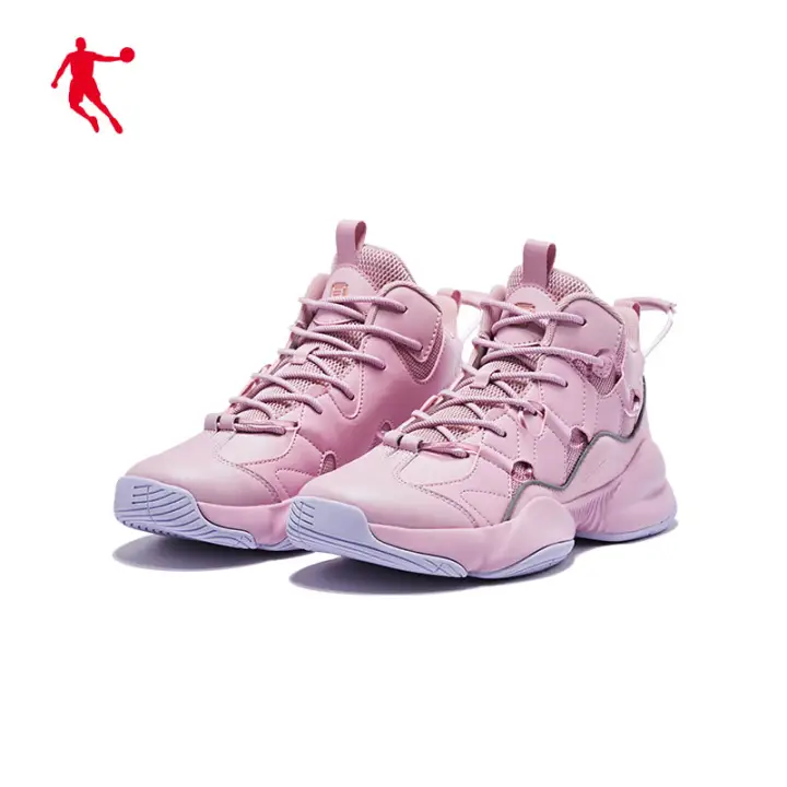 female basketball shoes