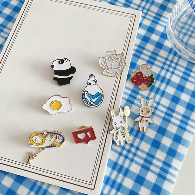 Metallic Cute Cartoon Style Brooch