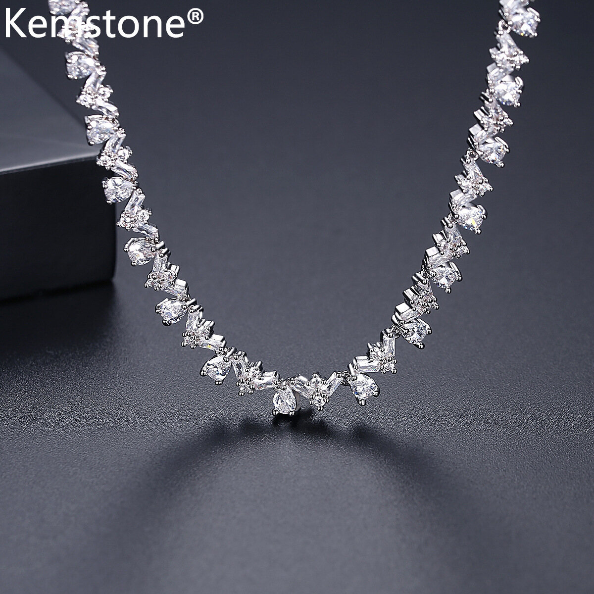 Kemstone Luxurious Crystal Silver White Color Female Necklace Jewelry Gift for Women Wedding