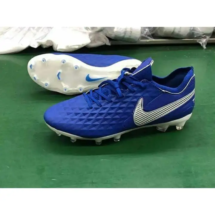 kasut bola nike tempo