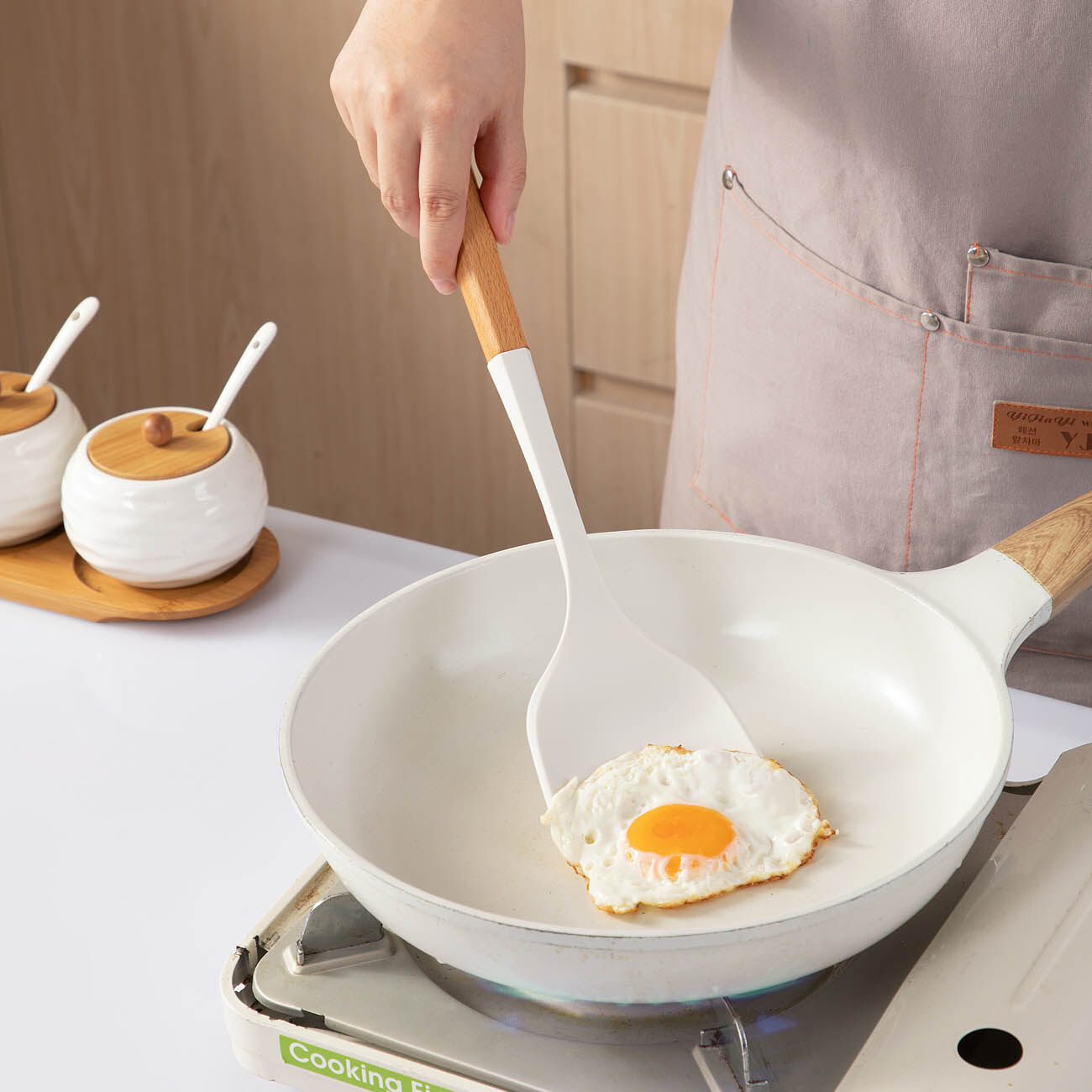 CNMF Silicone spatula set does not hurt the pan non-stick spatula