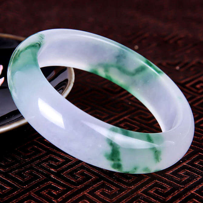 Alami Bunga Mengambang Gelang Giok Giok Gelang Zamrud Giok Giok Wanita dengan Certificate dari Penawaran Khusus-Internasional