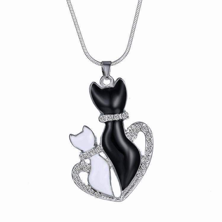 Beberapa Kristal Kucing Cinta Bentuk Kalung-Intl