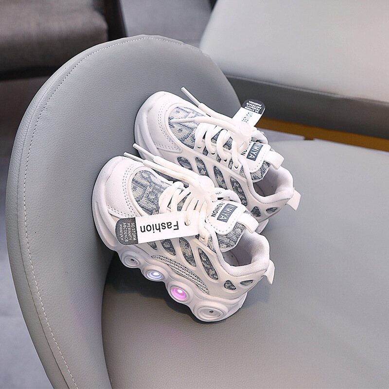 [Ready Stock] New LED Light Shoes Children's Alphabet Webbing Mesh Breathable Children 1-6 Years Old Luminous Shoes Casual Sports Shoes