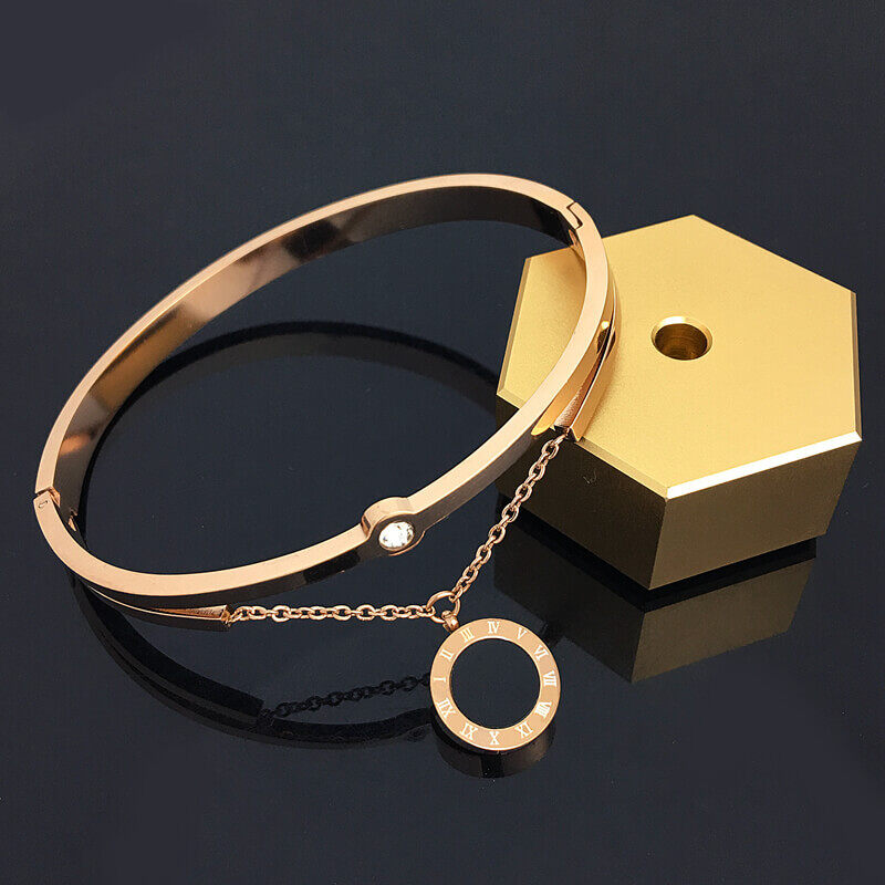 Yuki's Fine Jewelry Two-Side Black Round Tag Chain Bangles Roman Numerals Bracelet For Women Classic Brand Jewelry Stainless Steel Bracelets