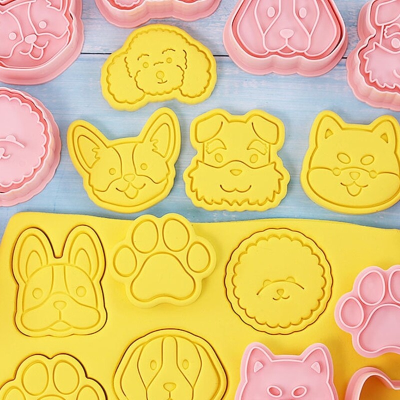 8Pcs Cute Dogs Head Pattern Cookie Cutters Set Cartoon Pressable Biscuits Mold Plastic Cookie Stamps DIY Baking Tool