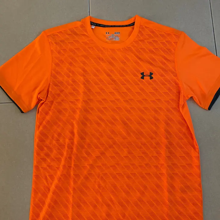under armour casual shirts