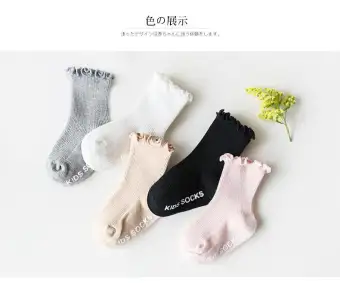 newborn ruffle socks