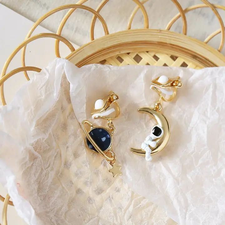 Hoa Tai Phi Hanh Gia Phi Hanh Gia Mau Trắng Khong đều 3d Mạ Vang 18k Hoa Tai Ngoi Sao Vang Quyến Rũ Cho Phụ Nữ Lazada Vn