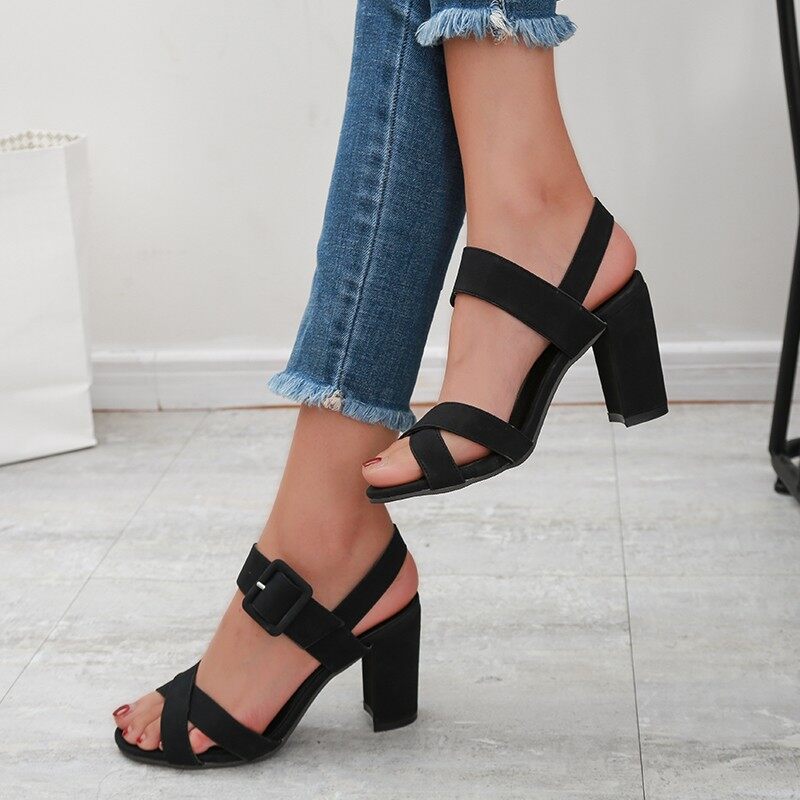casual shoes with heels