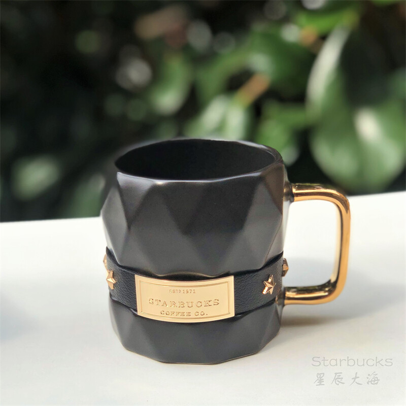 Starbucks China 2020 Classic Black Gold Nameplate Vertical Striped Mug Stir Bar 