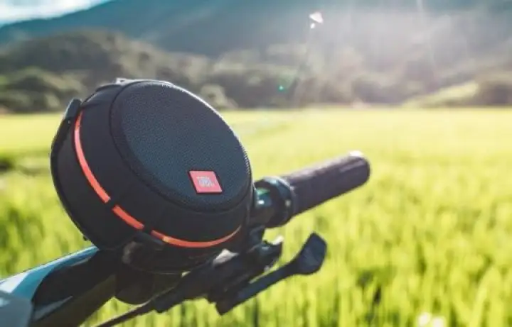 jbl wind portable bluetooth speaker