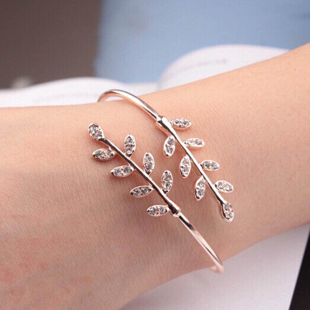 【PrettySet】Bohemia Rhinestone Gold Leaves Bracelet Adjustable Ladies Leaves Opening Bangles Party Jewelry