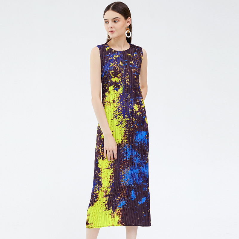 wrap dress plus size Long Sleeve Floral in Black Pin on Predator / Profile:CORE LADY Color:SALAD GREEN