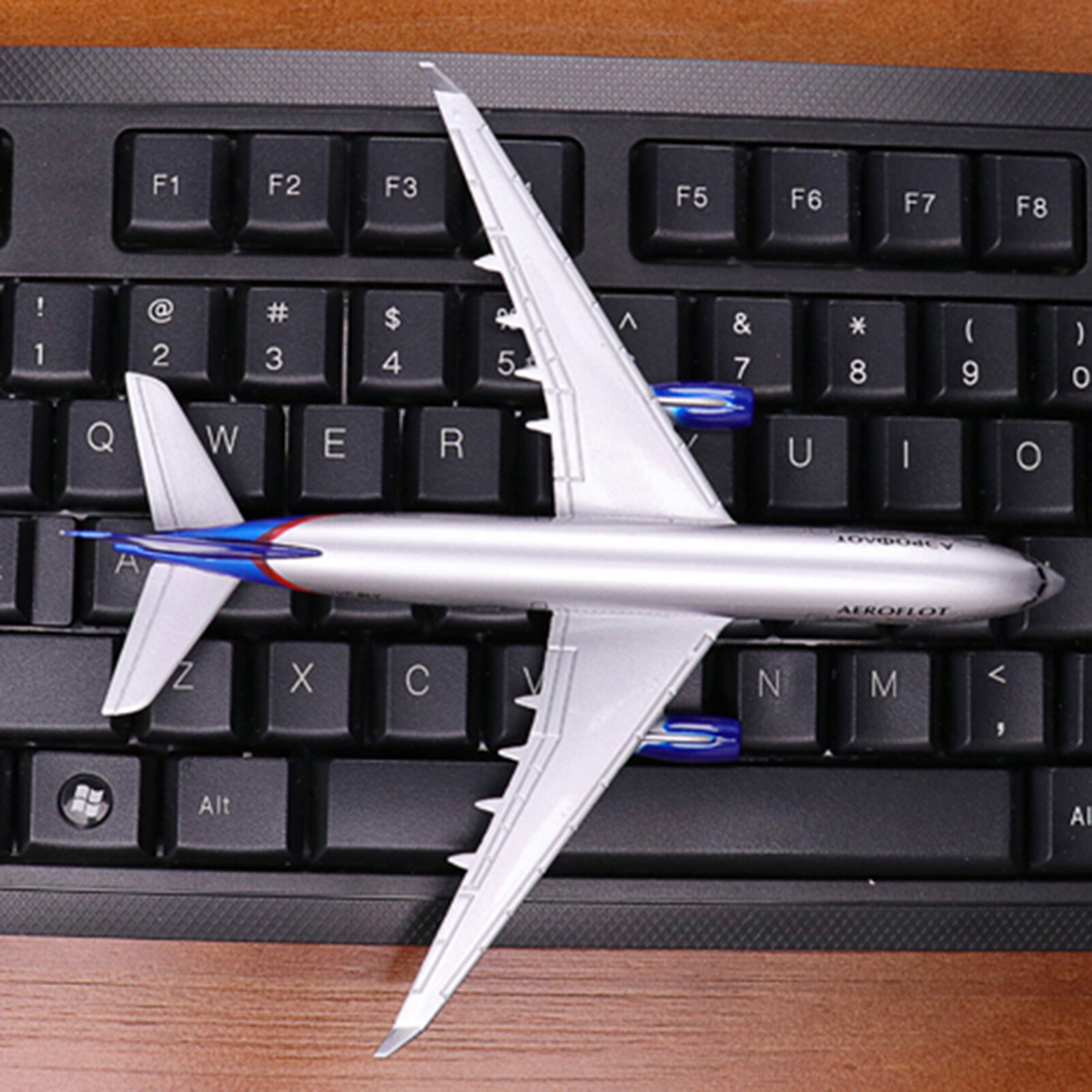 HZY Model Toy Delicate Creative Multi-functional Aircraft Model Figure Office Decoration Educationla Model for Kids