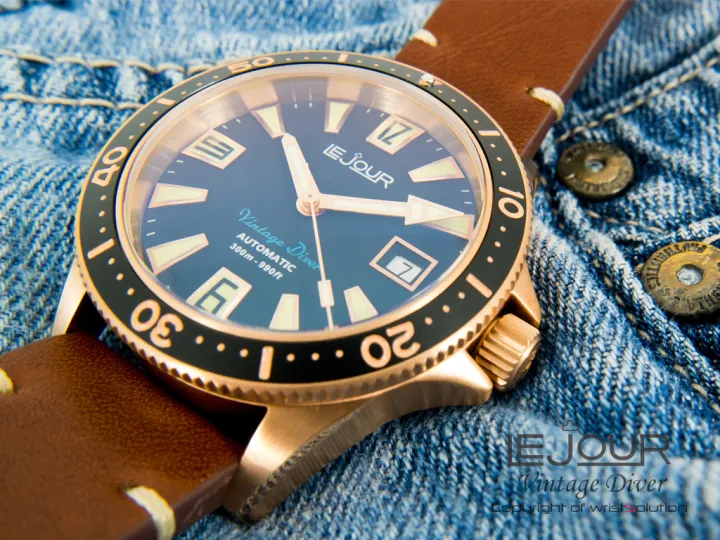 le jour vintage diver