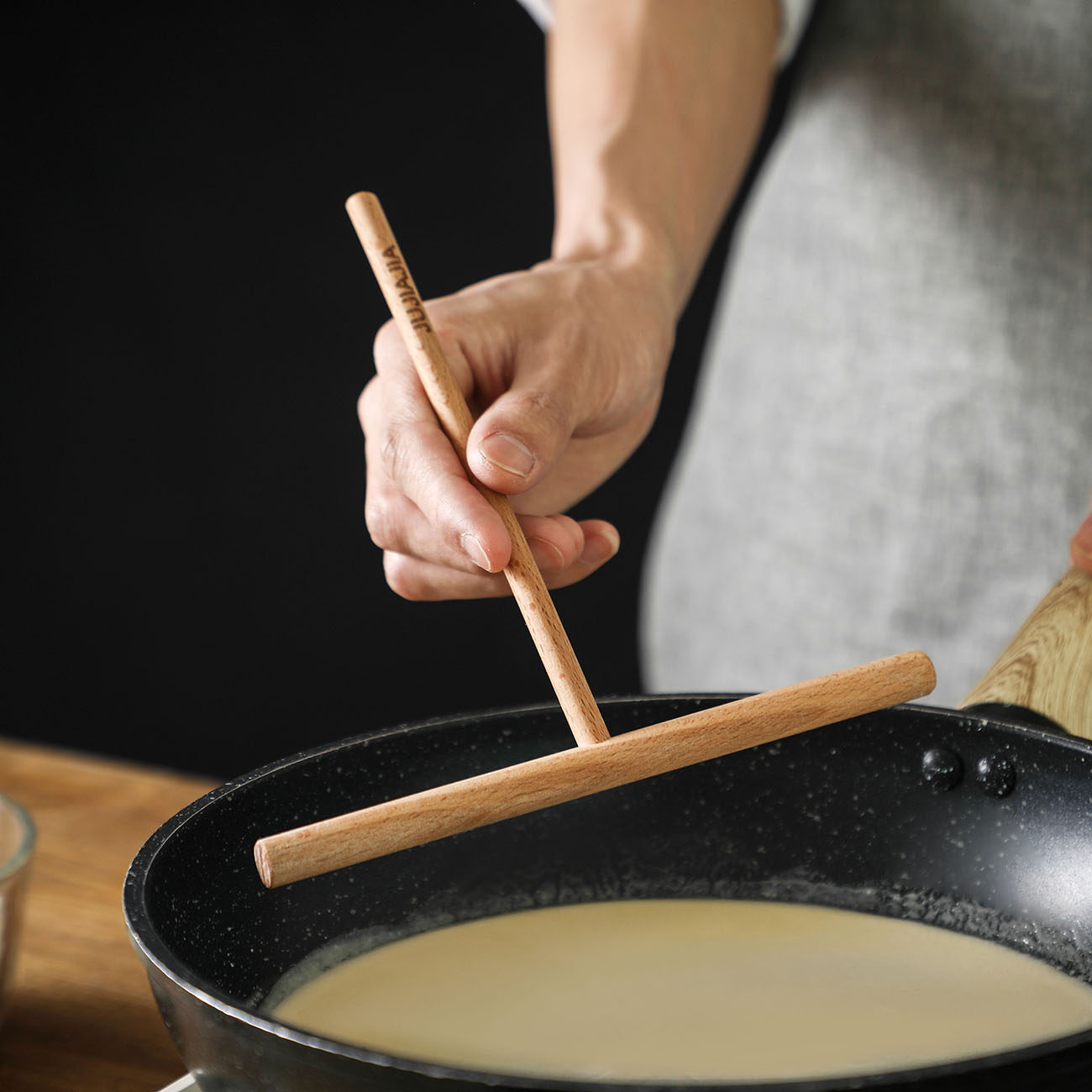 CNMF Pancake Making Kitchen Tool Household Cake Baking Tools Beech Pancake Egg Cakes Scraper Baking Accessories