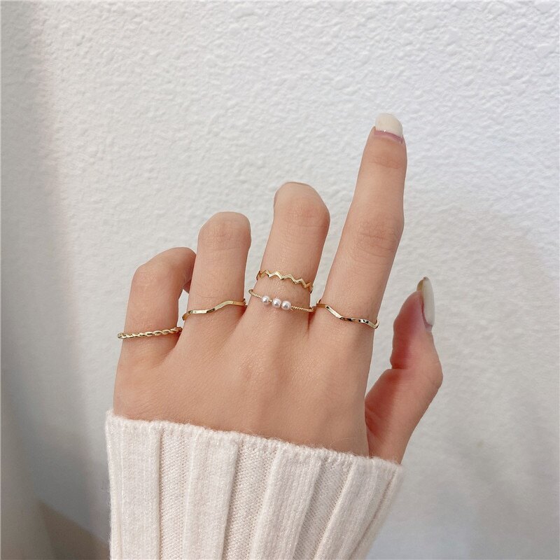 We Flower 5PCs Chic Gold Twisted Pearl Stackable Ring Set for Women Girl Korean Fashion Finger Jewelry