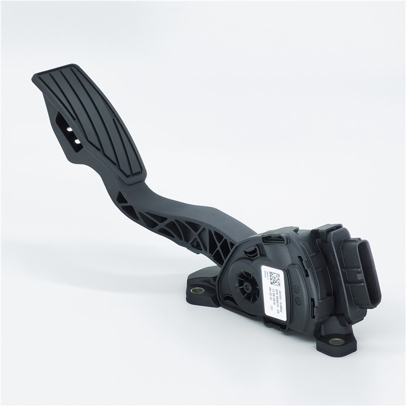 4940054M00 ELECTRONIC THROTTLE ACCELERATOR PEDAL ASSEMBLY ACCELERATOR