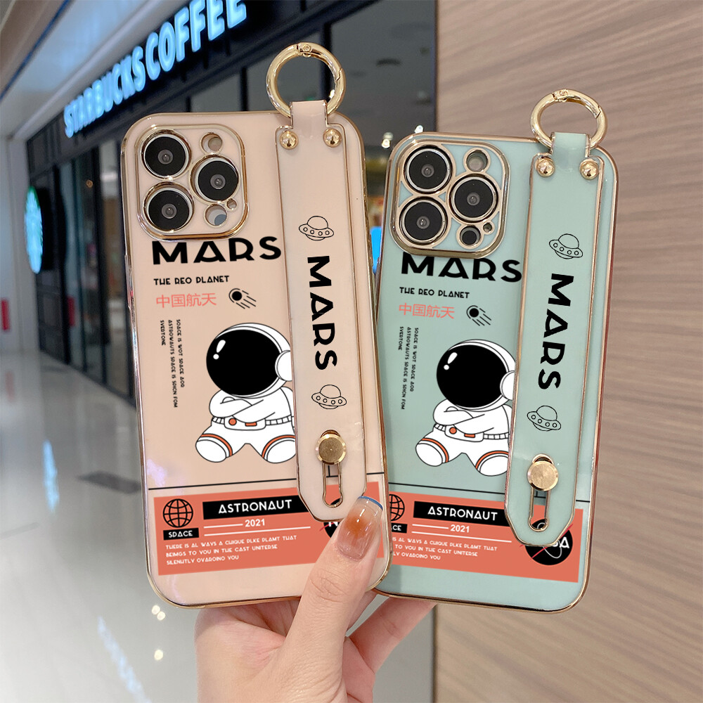 (With Wristband) Hontinga Casing Case For iphone 11 Pro Max 12 Mini 12 Pro Max 13 Mini 13 Pro Max Case Cute Space Astronaut Luxury Chrome Plated Soft TPU Square Phone Case Full Cover Camera Protection Anti Gores Rubber Cases For Girls