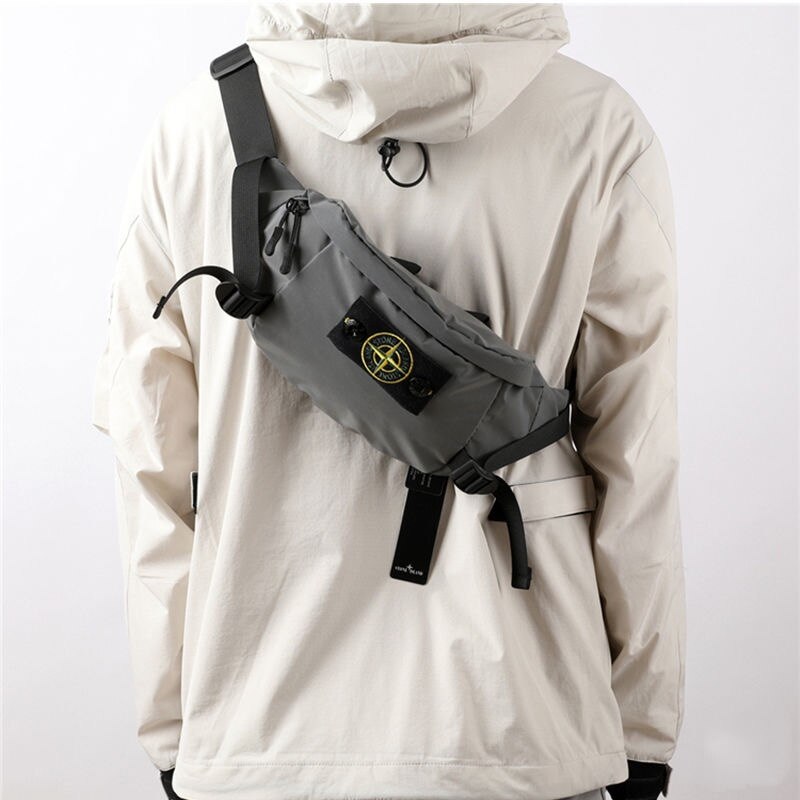Túi Đeo Chéo Phản Quang 3M Stone Island