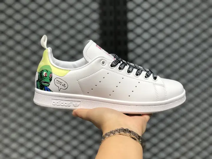 stan smith stock