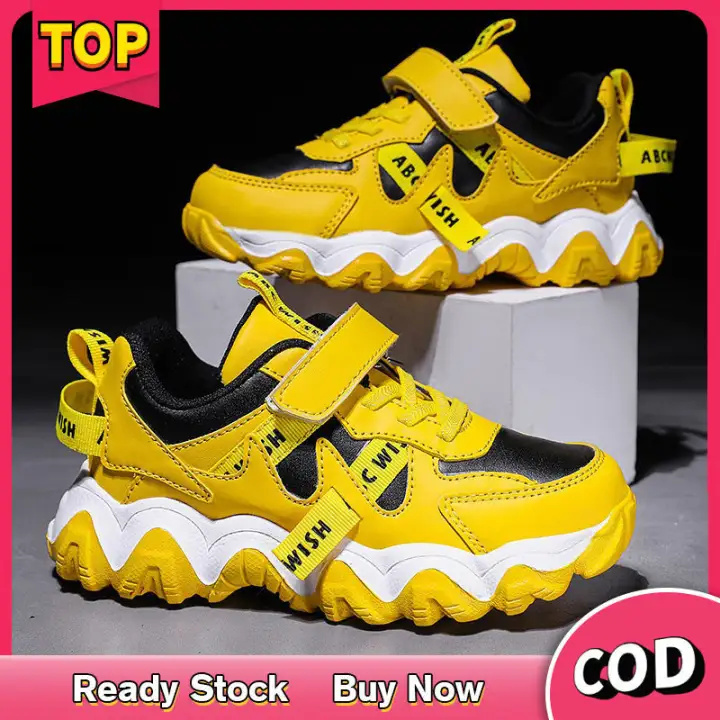 boys training shoes