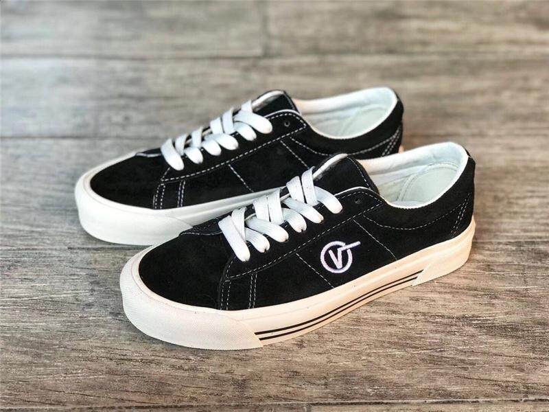 vans running shoes mens