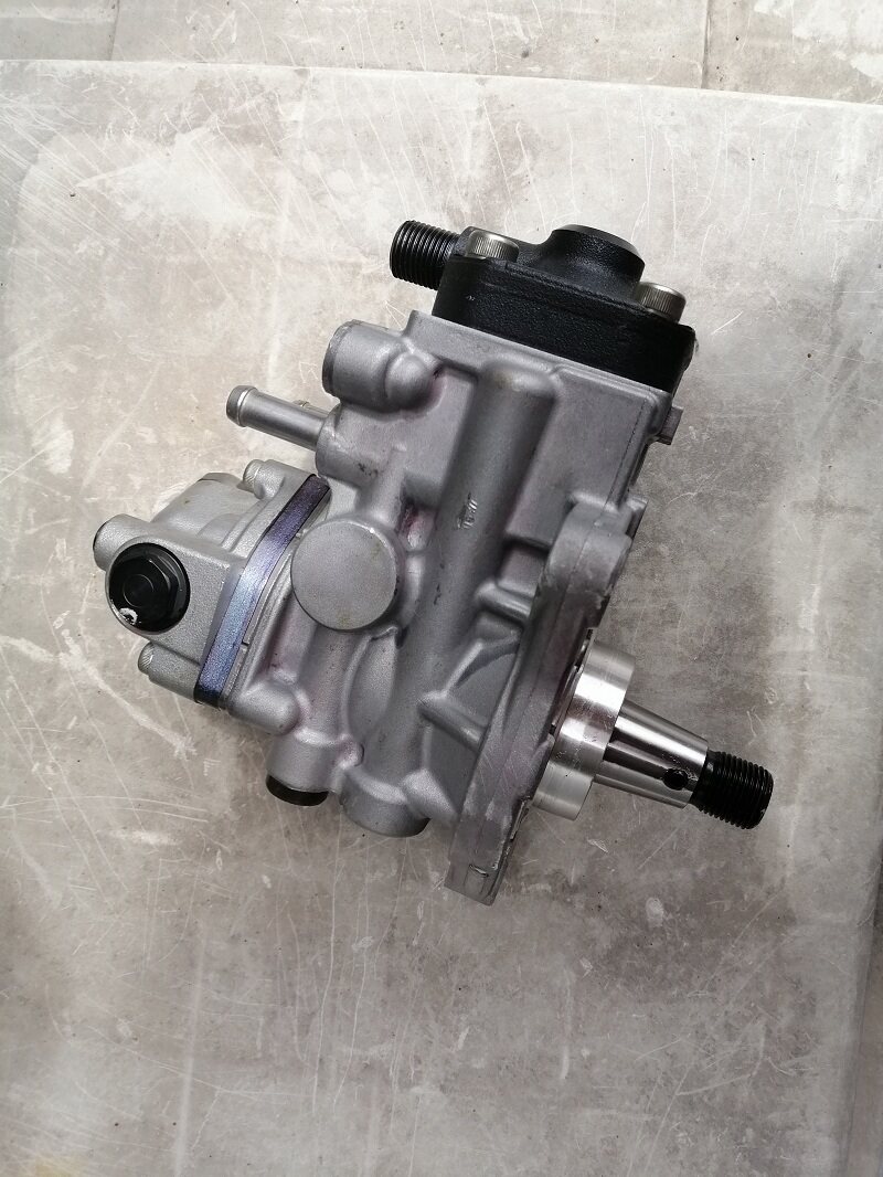 New Denso Fuel Pump for Toyota Hilux Revo 2.8L GUN125 HP5 1GD 2GD