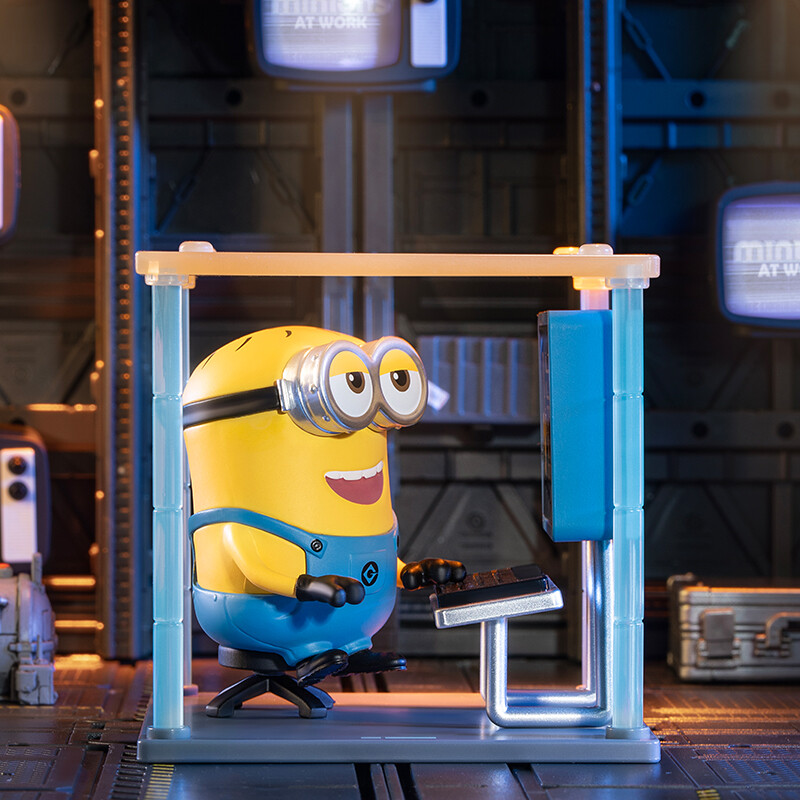POP MART Minions At Work Series Figures Blind Box