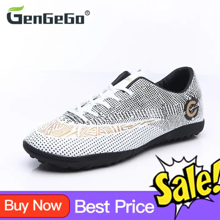 flat soccer shoes