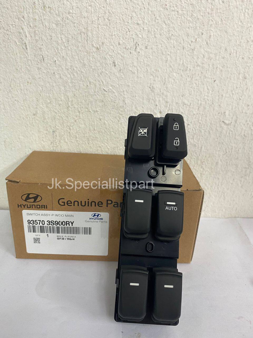 POWER WINDOW MAIN SWITCH RIGHT GENUINE PART (ORIGINAL) [935703S900RY