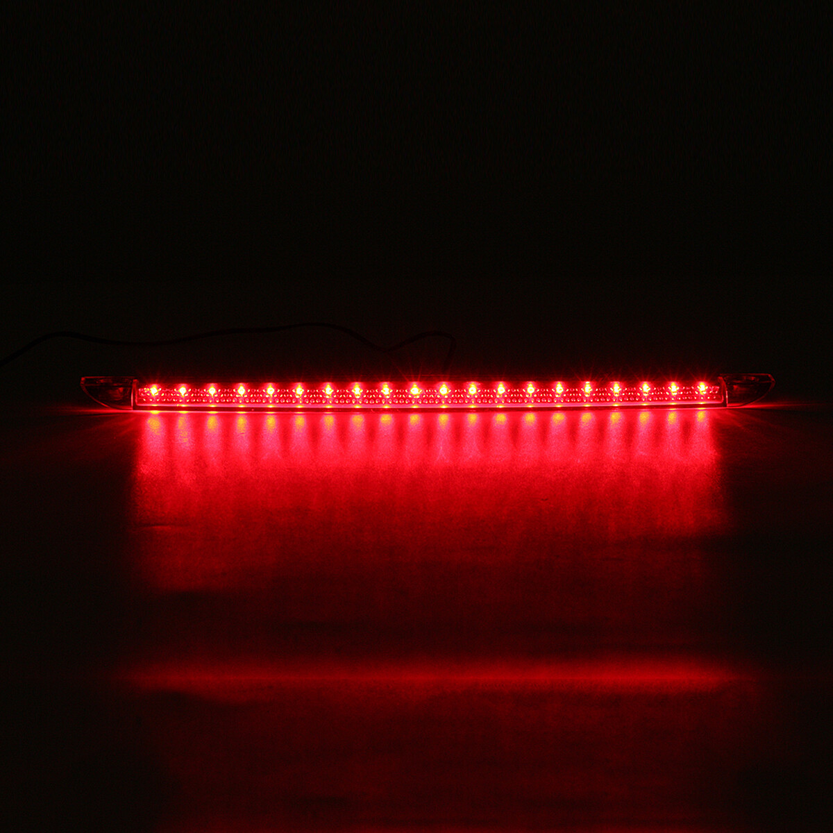 Đèn Dừng Đuôi Phanh Cao Thứ 3 12V 20LEDS Màu Đỏ Thông Dụng Cho Xe Hơi Xe Máy