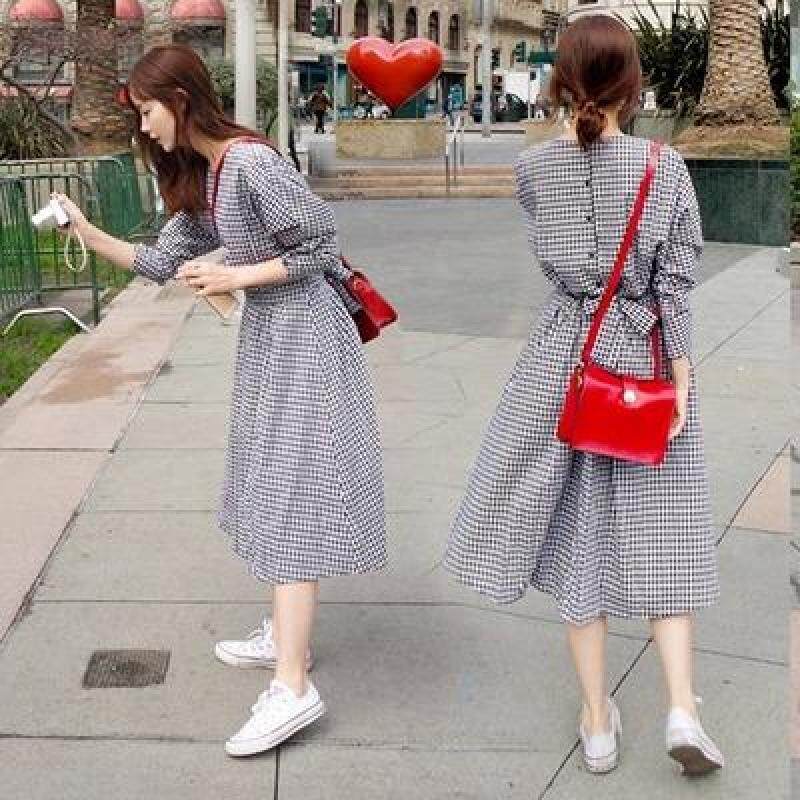 Mùa Xuân Hàn Quốc Dongdaemun Sản Phẩm Mới Tao Nhã Phong Cách Retro Phong Cách Học Đường Học Sinh Sọc Caro Đầm Dáng Suông Rộng Dài Tay Qua Đầu Gối Váy Dài