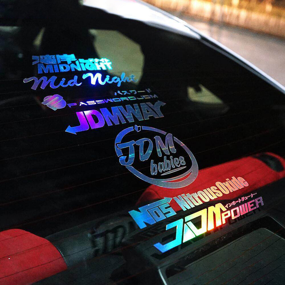 JDM Rainbow Laser Phong cách Nhật Bản Bay Shore Thời trang Thư tiếng Anh Tự động Cửa sổ phía sau Kính chắn gió Sticker Xe gắn máy Mũ bảo hiểm Sticker