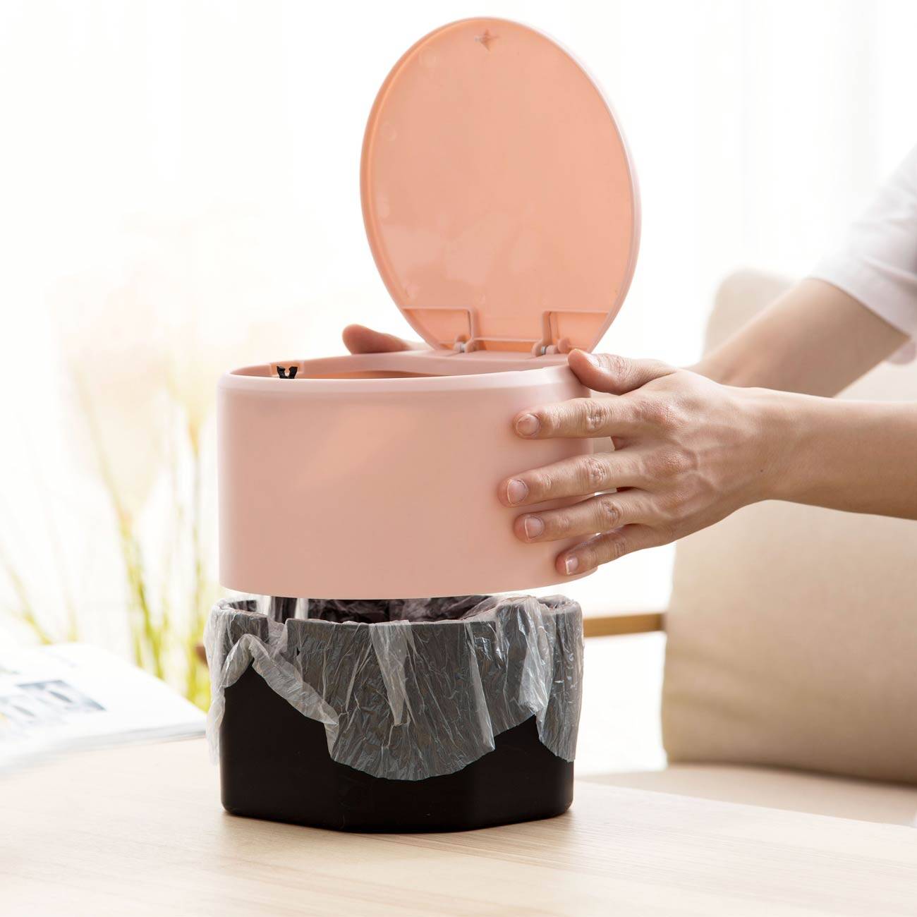 Homenhome Thùng Rác Mini + 5 Cuộn Nhỏ Túi Rác Dành Cho Máy Tính Để Bàn Xe Ô Tô