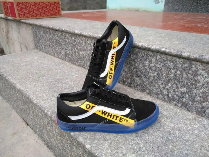 vans giniss shoes