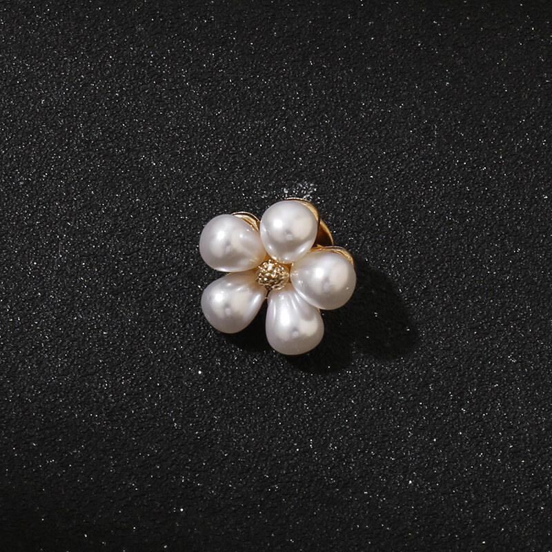 Fashionable Brooch Exquisite Anti-glare Buckle Fixed Clothes Pin