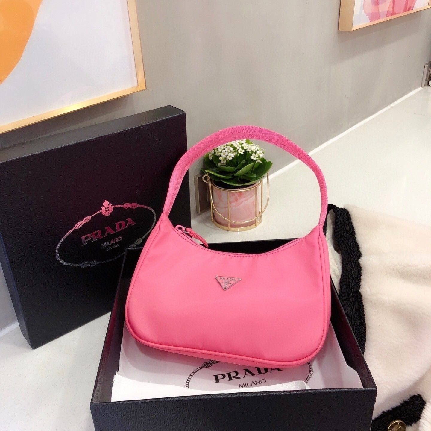 small trendy handbags