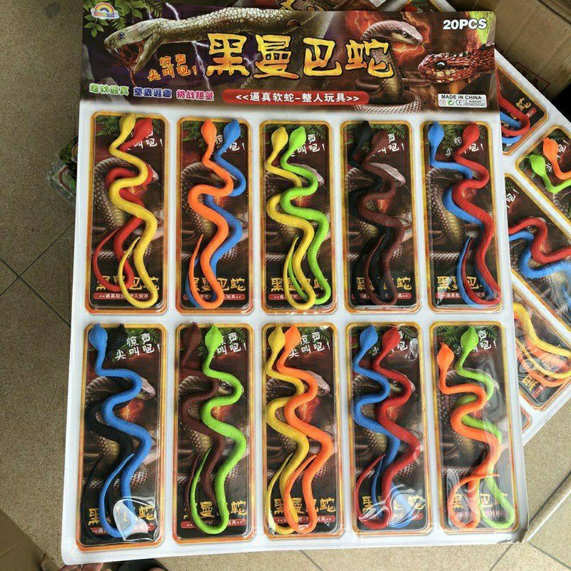 Vỉ 20 Con Rắn Giả Bằng Nhựa Đủ Mầu ( Sỉ Đồ Trê Em)