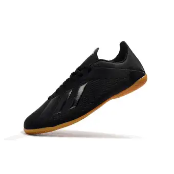 flat bottom soccer shoes