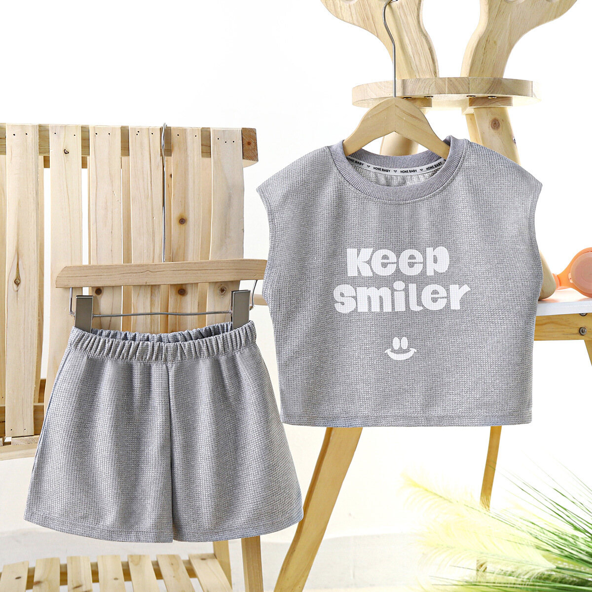 BAOLONGXIN Summer new girls' suit waffle sleeveless undershirt child shorts suit Korean version of the pure color children's clothing wholesale