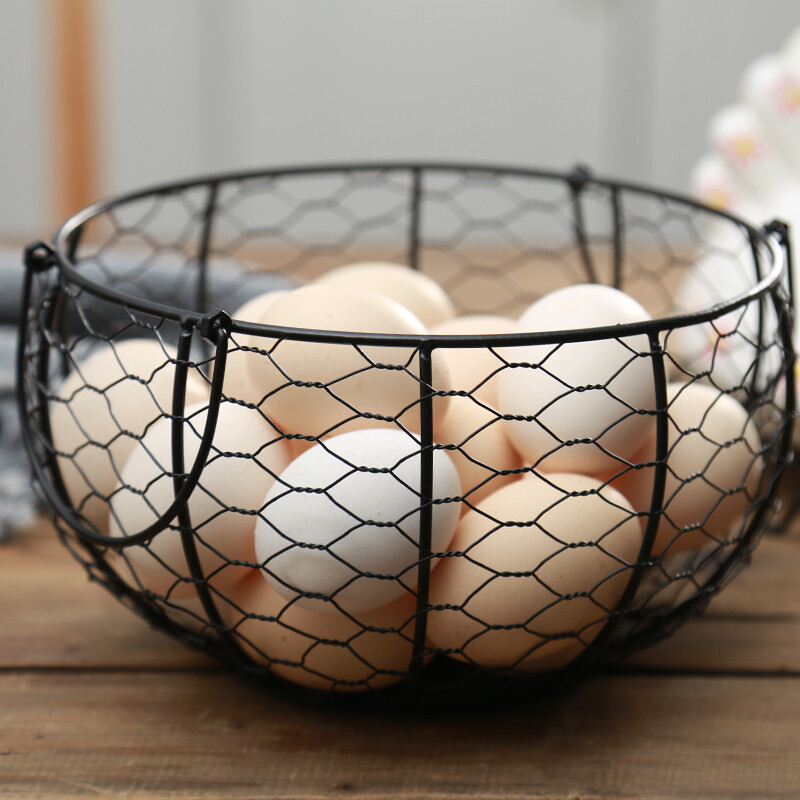 Ceramic Cute Egg Holder for 15 Eggs Chicken Wire Egg Basket Fruit Basket Collection Ceramic Hen Oraments Decoration Kitchen Storage Can Holder  19CMX22CM