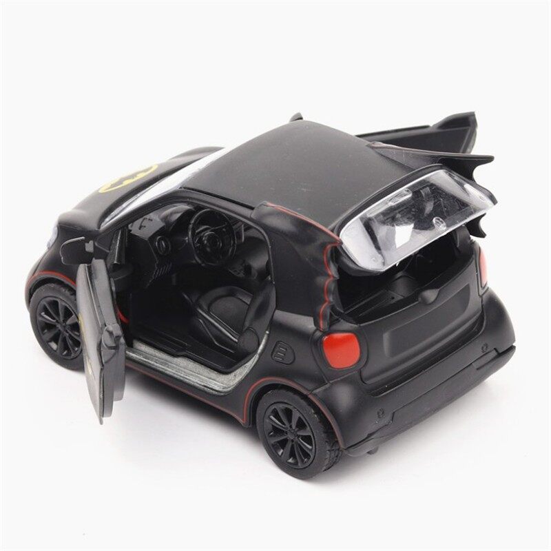 1:36 Batman Benz Smart Diecast Alloy Model Pull Back Car Toy with Sound & Light